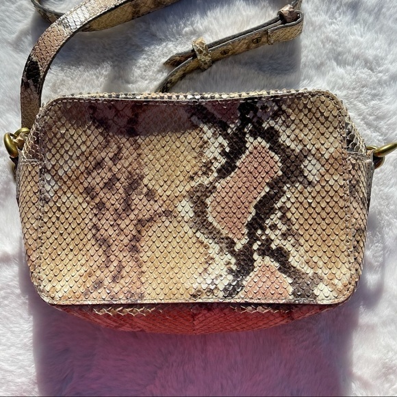 Madewell The Transport Snake Leather Camera Bag - Picture 5 of 12